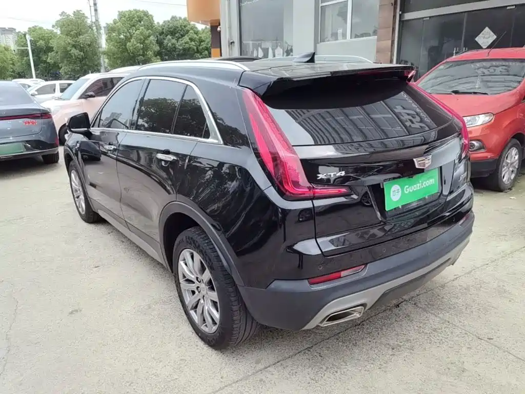 Cadillac XT4 — фото 5