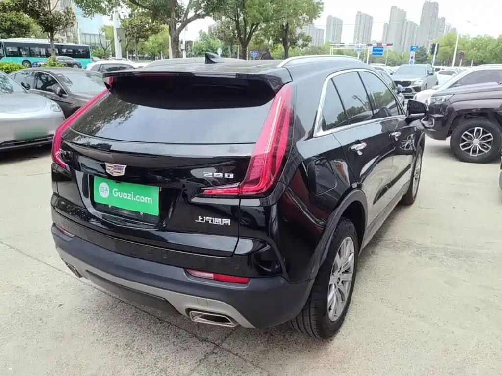 Cadillac XT4 — фото 7
