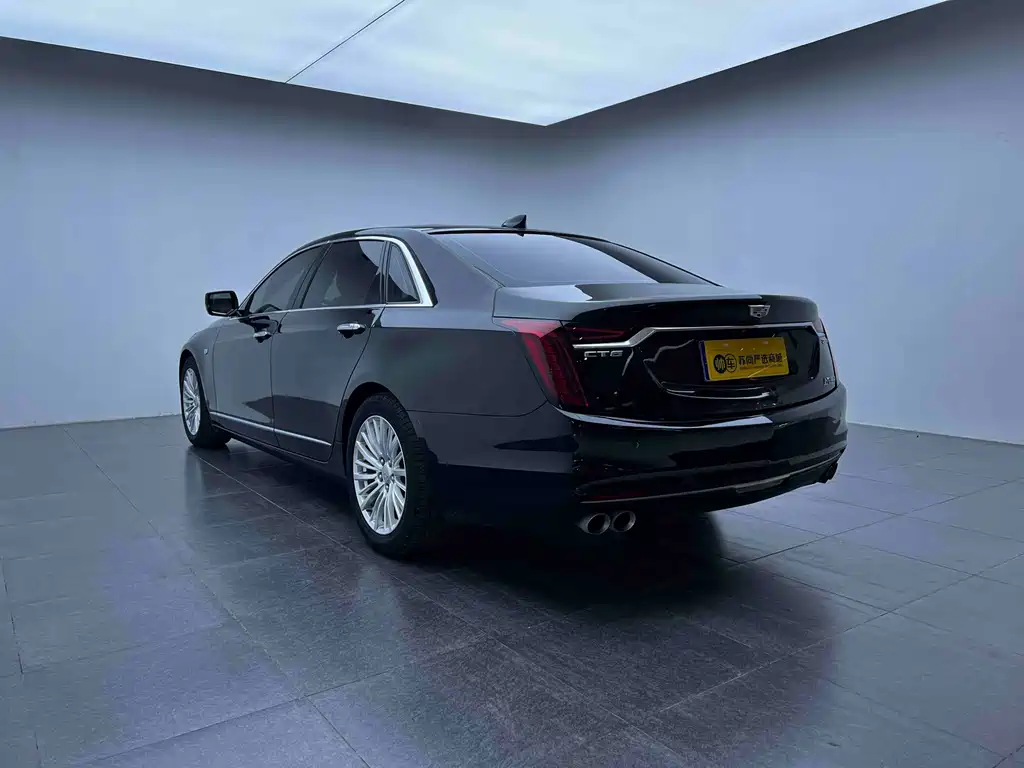 Cadillac CT6 — фото 9