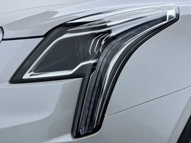 Cadillac XT5 — фото 15