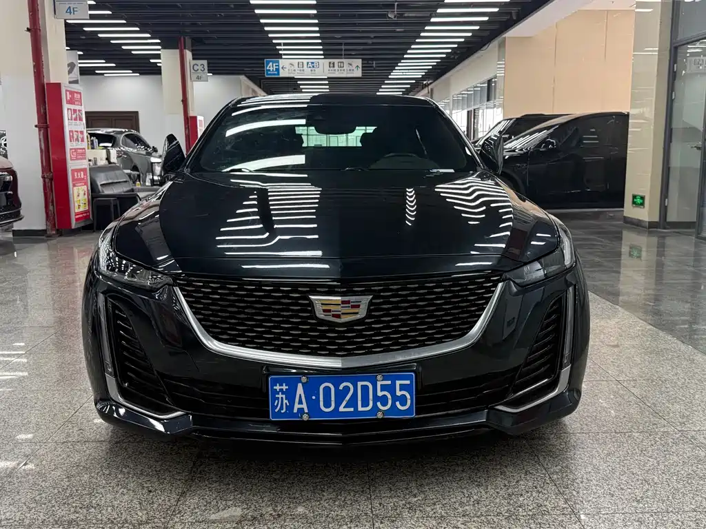 Cadillac CT5 — фото 2