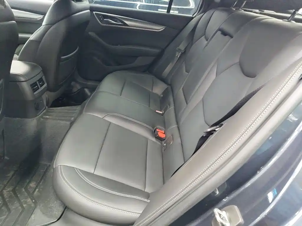 Cadillac CT5 — фото 17