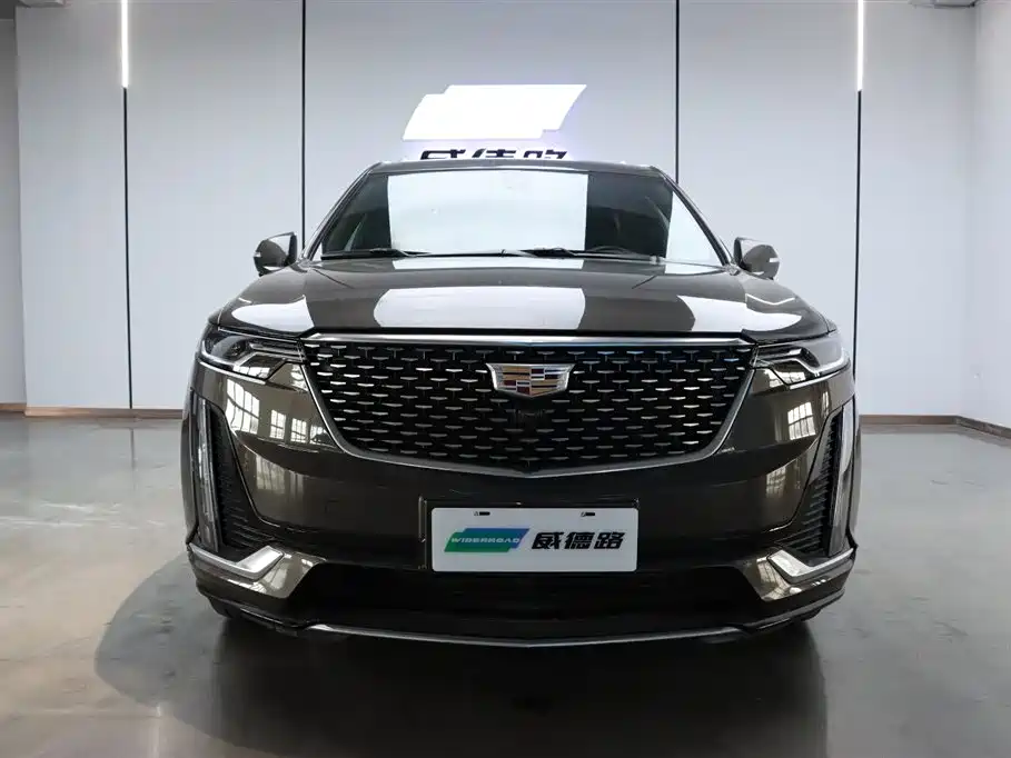 Cadillac XT6 — фото 2
