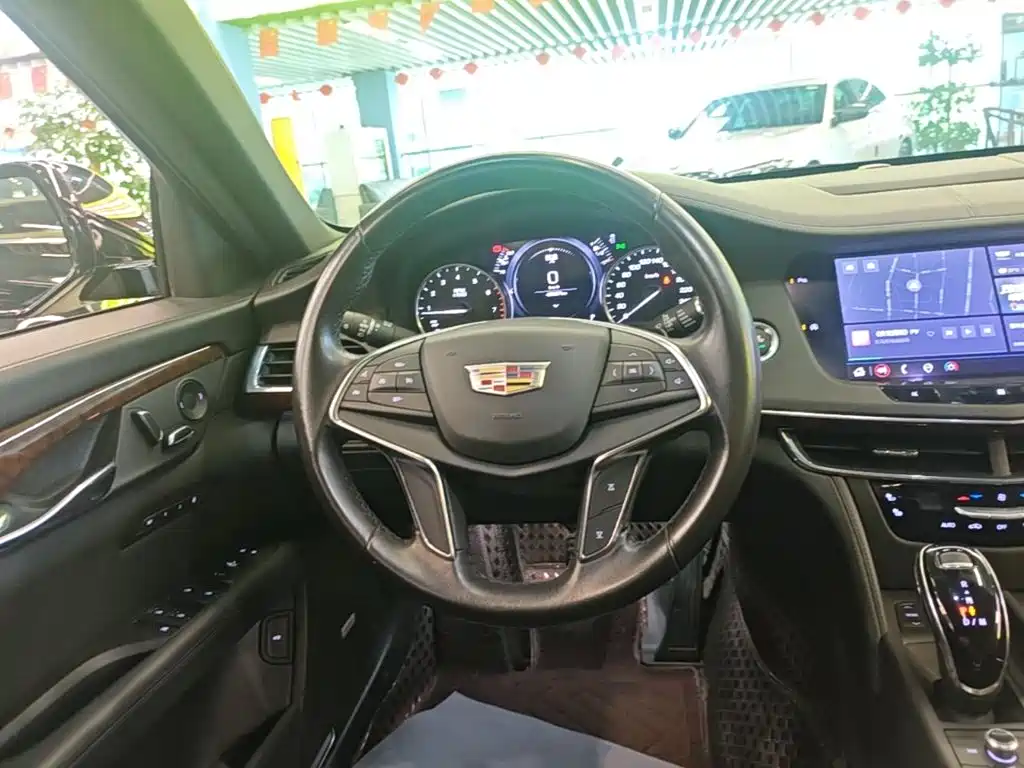 Cadillac CT6 — фото 11