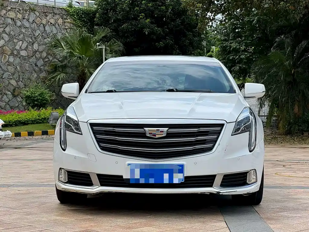 Cadillac XTS — фото 2