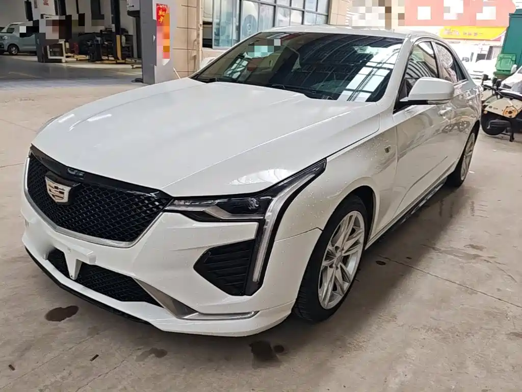 Cadillac CT4 — фото 2