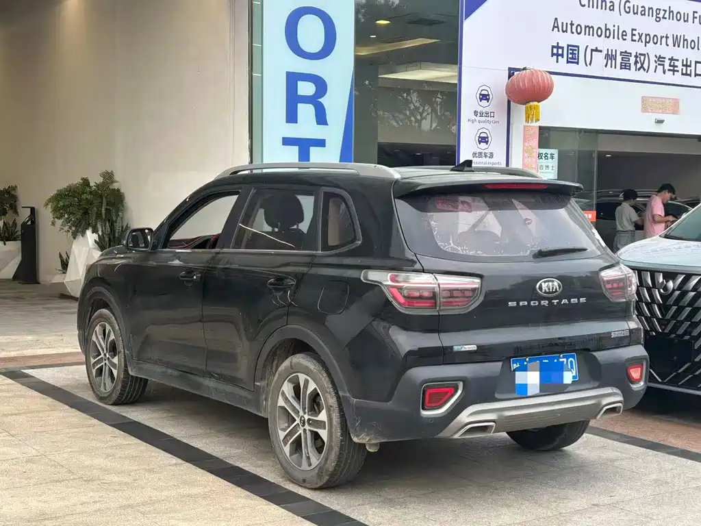 Kia Sportage — фото 4