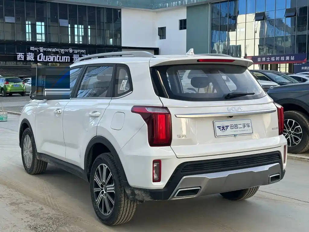 Kia Sportage — фото 5
