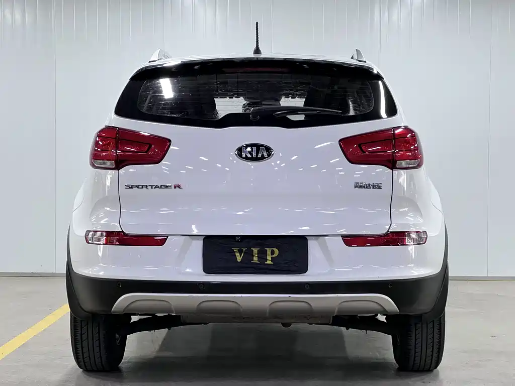Kia Sportage — фото 5