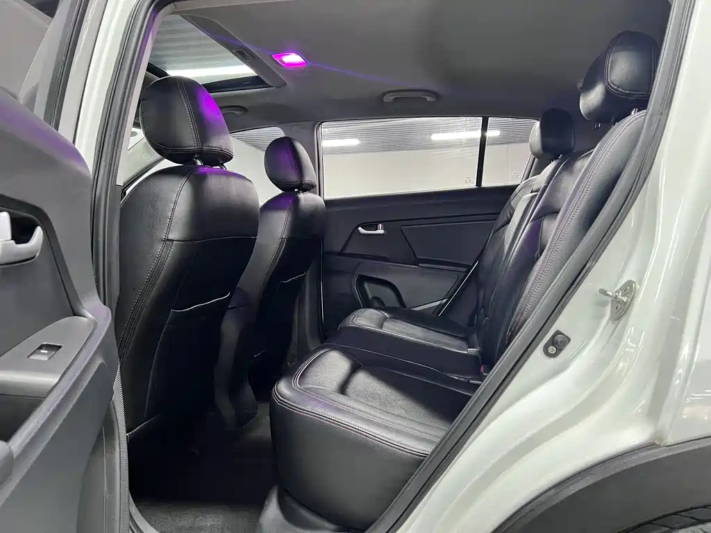 Kia Sportage — фото 8