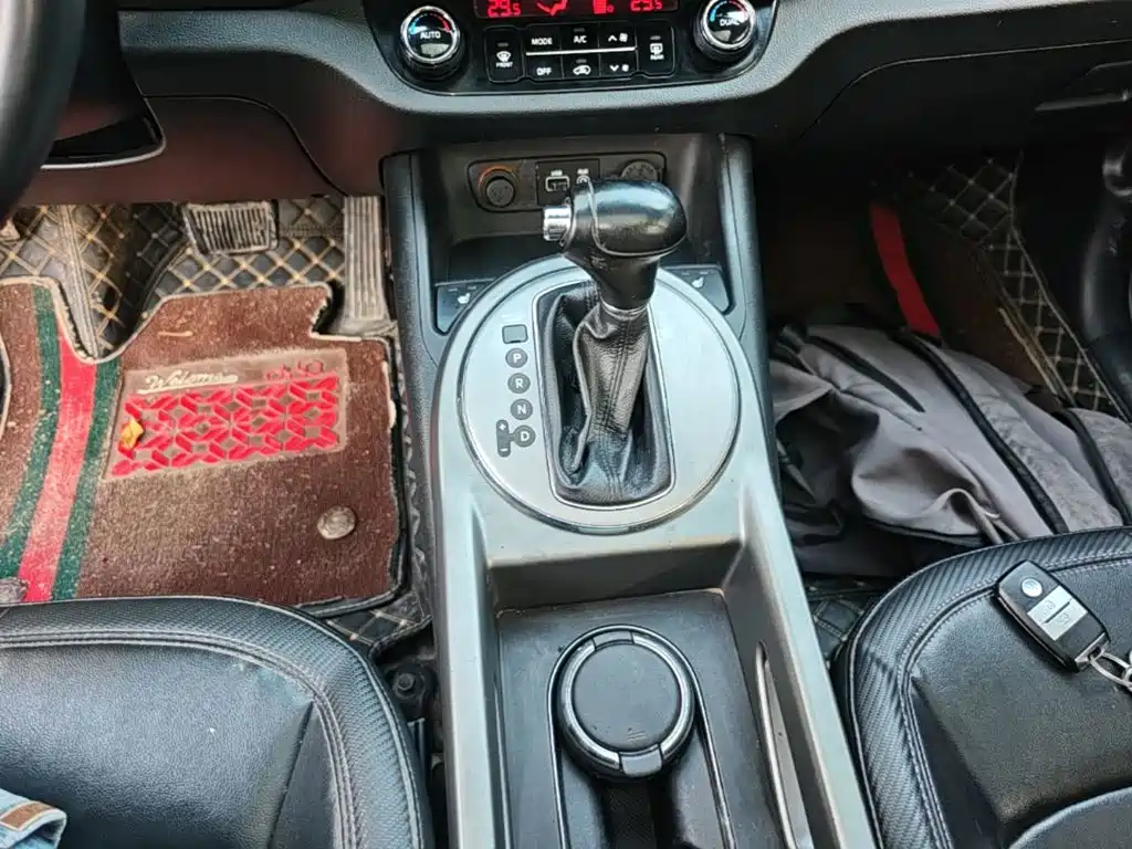 Kia Sportage — фото 13