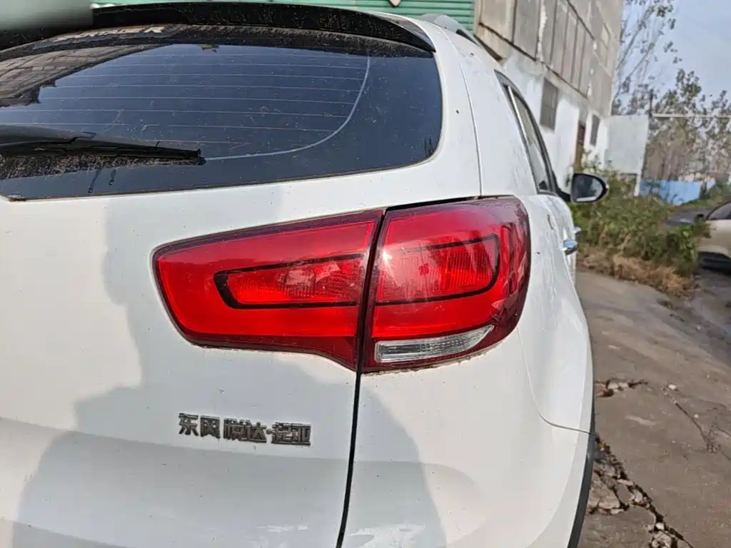 Kia Sportage — фото 7
