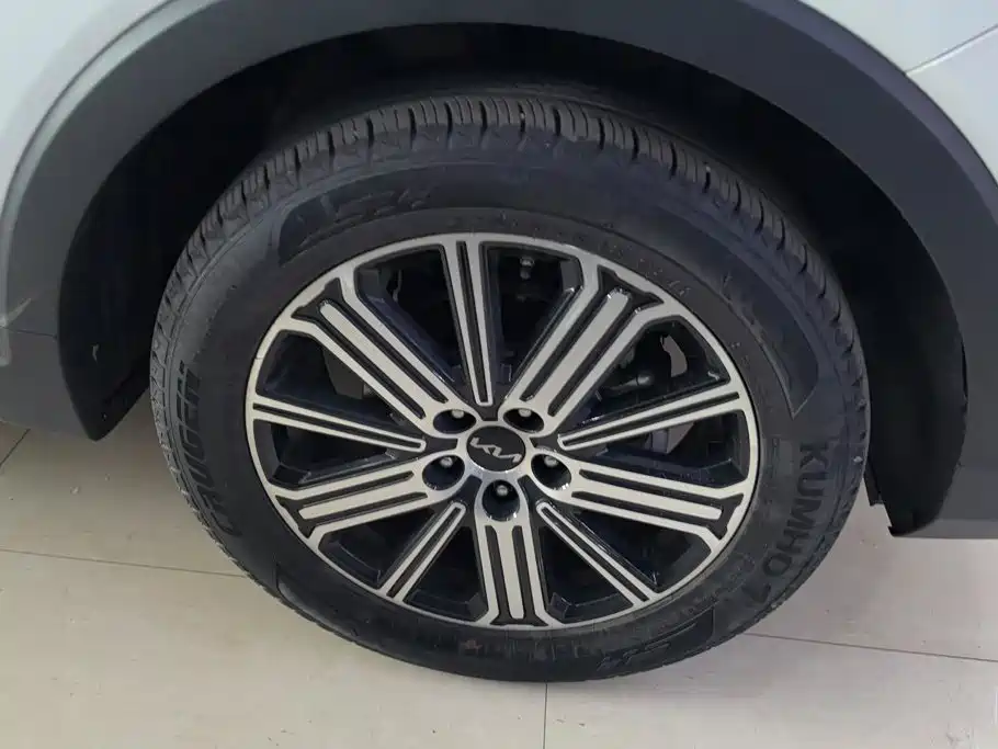 Kia Sportage — фото 6