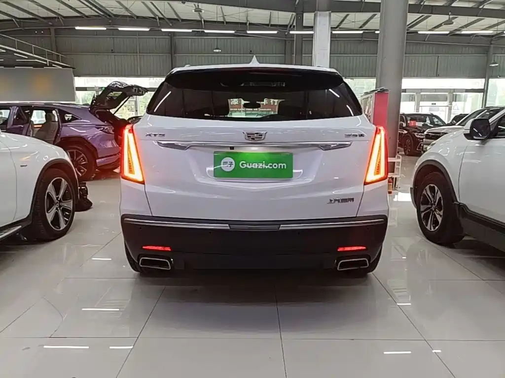 Cadillac XT5 — фото 6