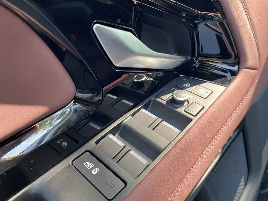 Land Rover Evoque — фото 18