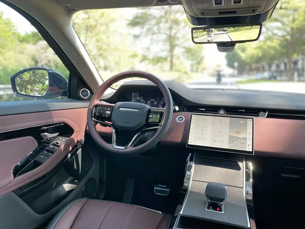 Land Rover Evoque — фото 9