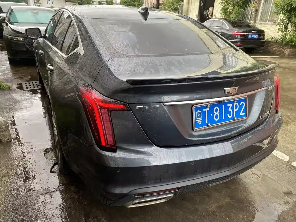 Cadillac CT5 — фото 2