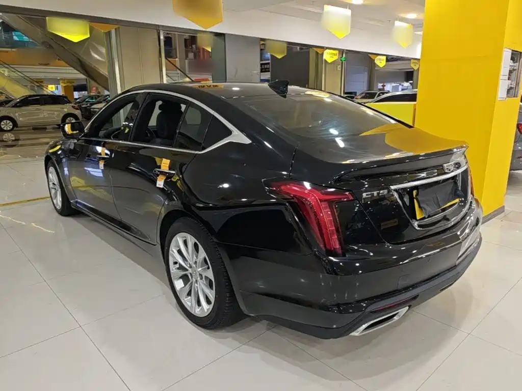 Cadillac CT5 — фото 23