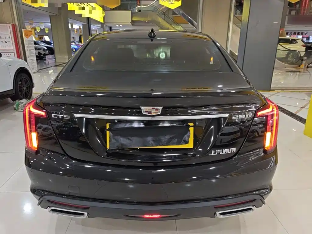 Cadillac CT5 — фото 4