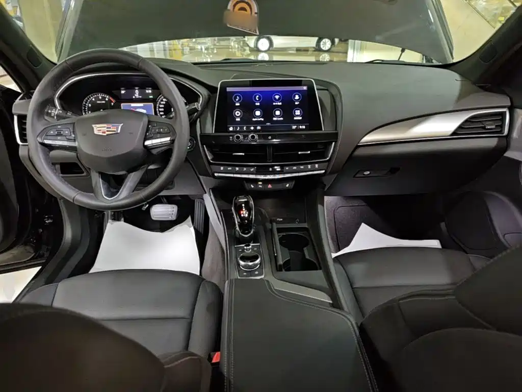 Cadillac CT5 — фото 6