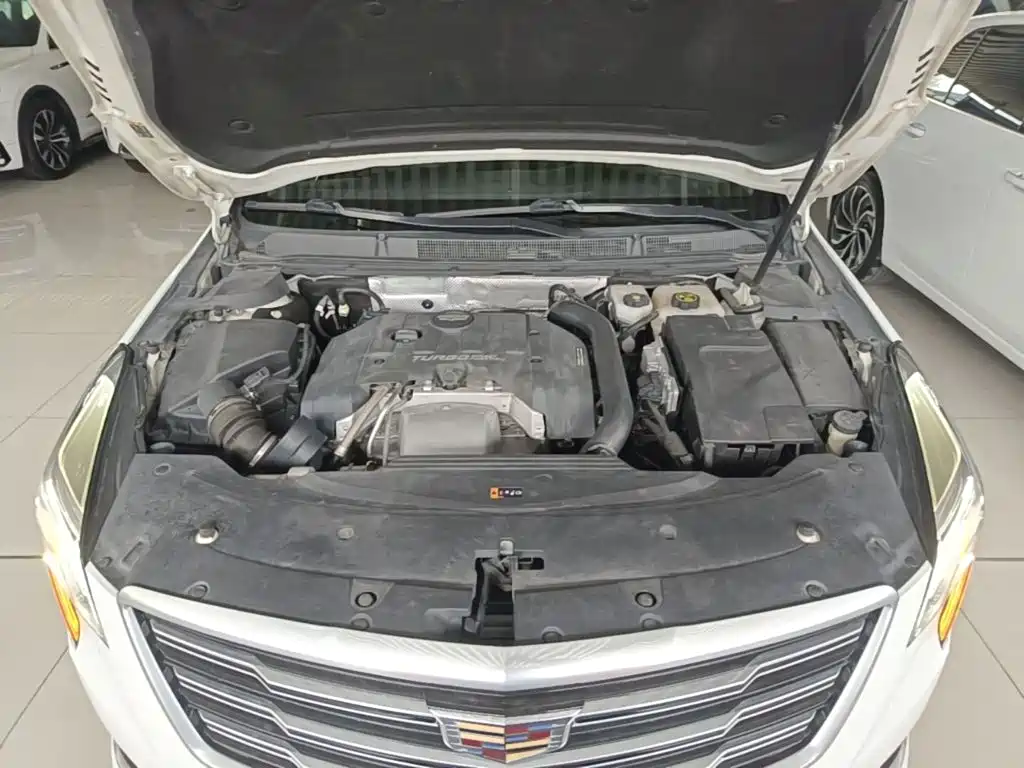 Cadillac XTS — фото 20