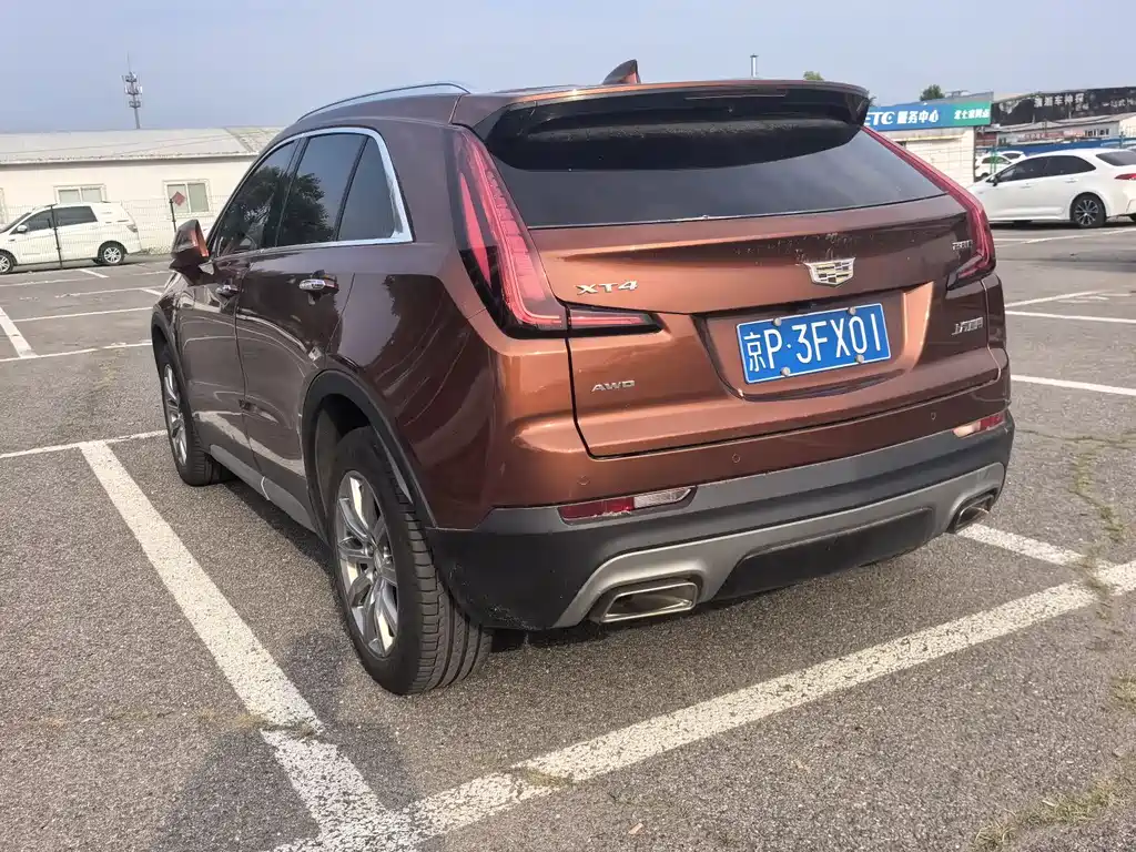 Cadillac XT4 — фото 5