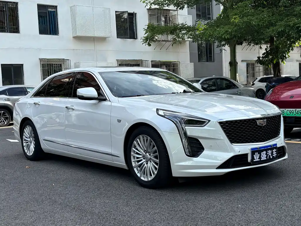 Cadillac CT6 — фото 2