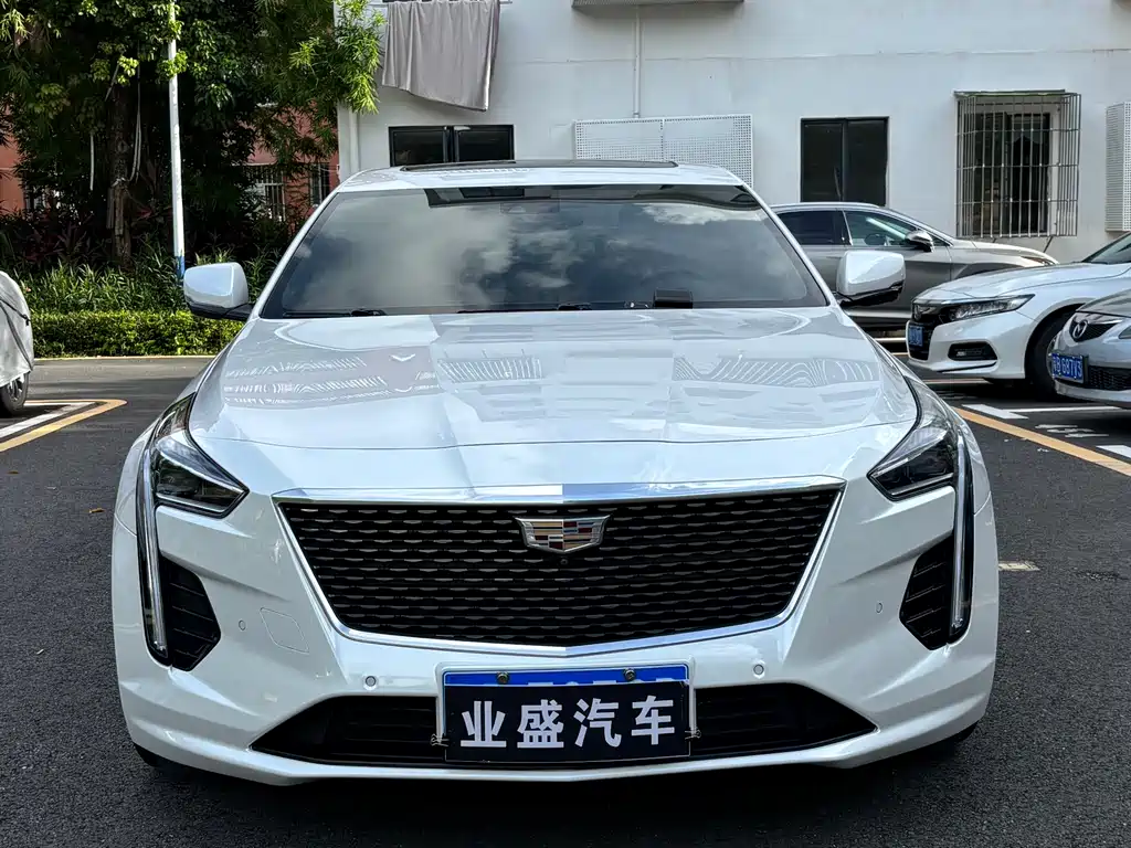 Cadillac CT6 — фото 3