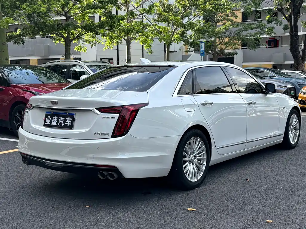 Cadillac CT6 — фото 4