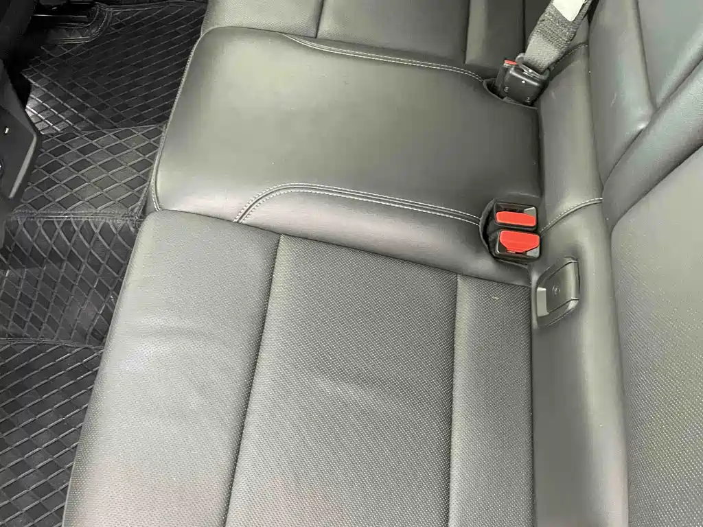 Cadillac CT5 — фото 20