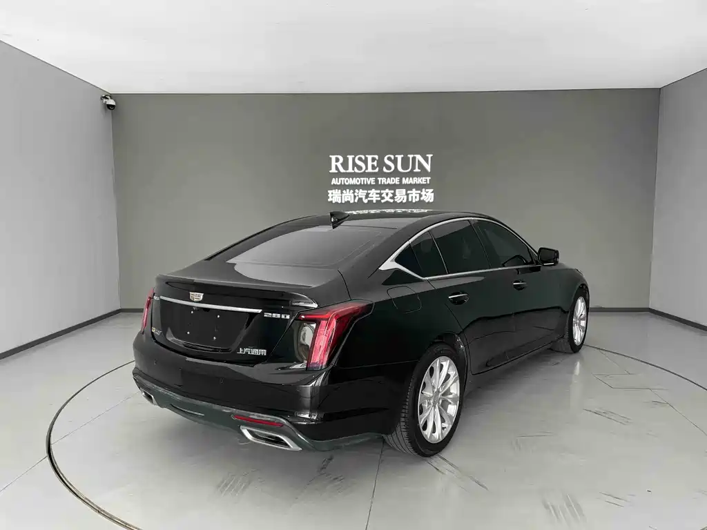 Cadillac CT5 — фото 4