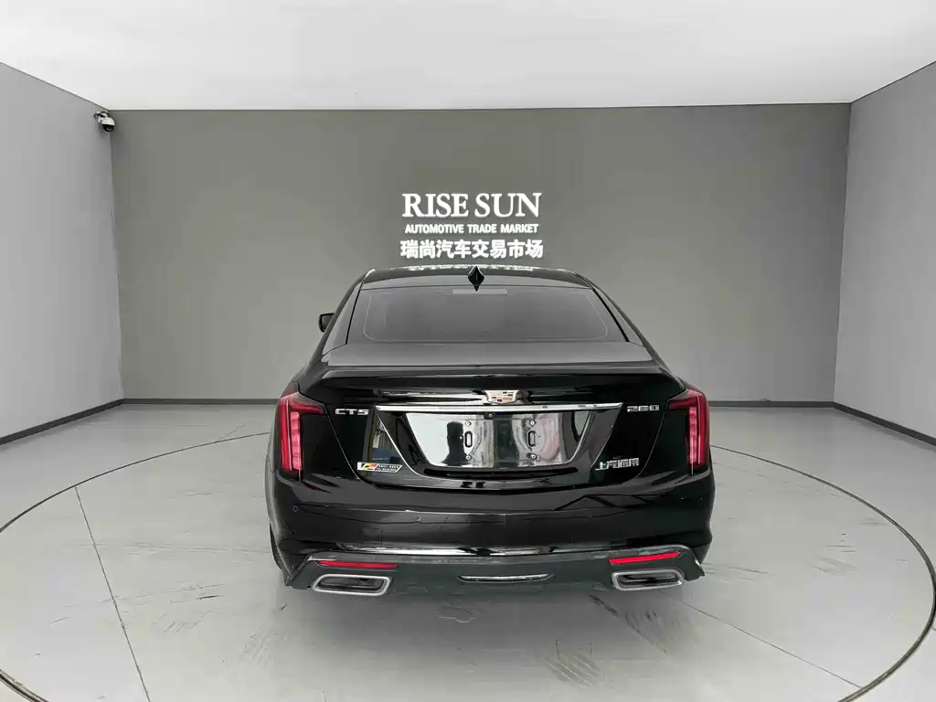 Cadillac CT5 — фото 6