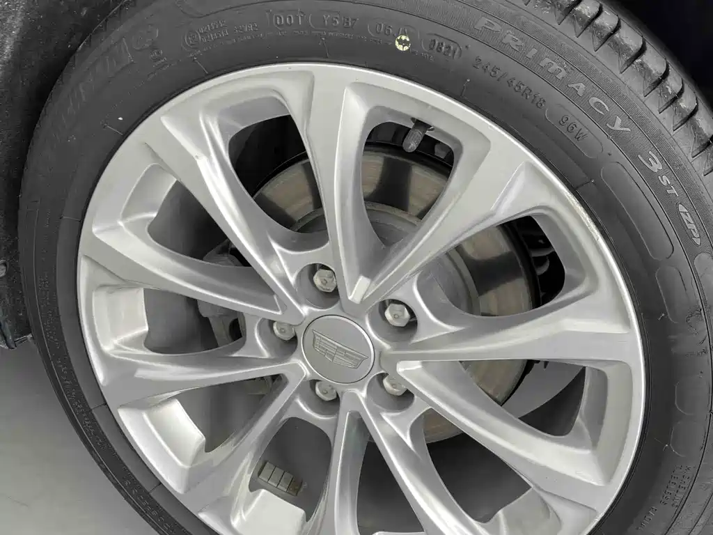 Cadillac CT5 — фото 10