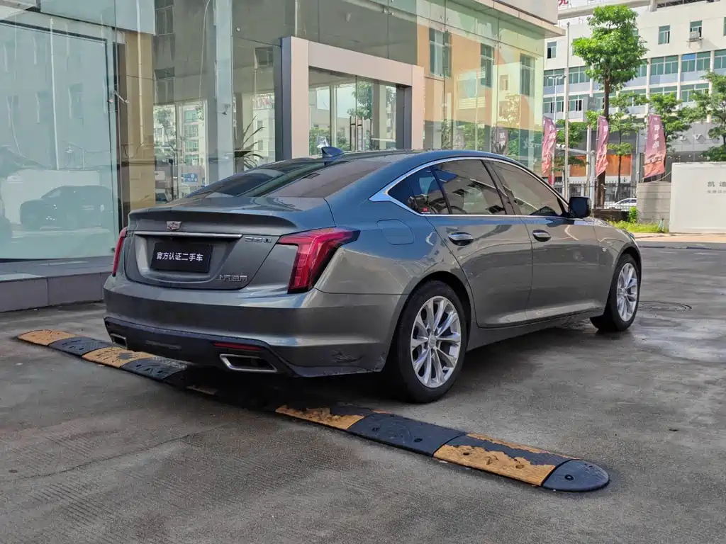 Cadillac CT5 — фото 4