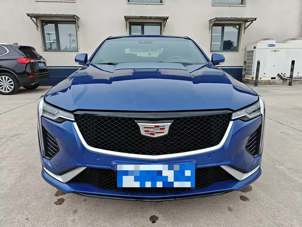 Cadillac CT4 — фото 2