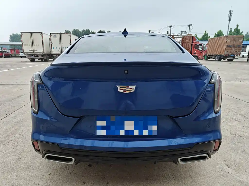 Cadillac CT4 — фото 5