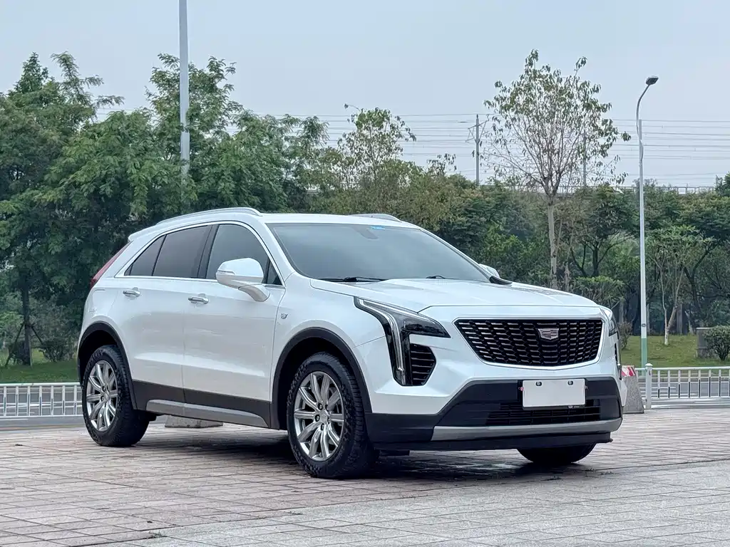 Cadillac XT4 — фото 3