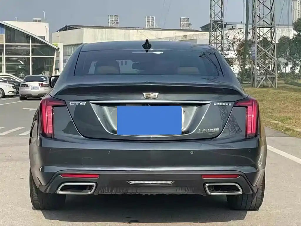 Cadillac CT5 — фото 8