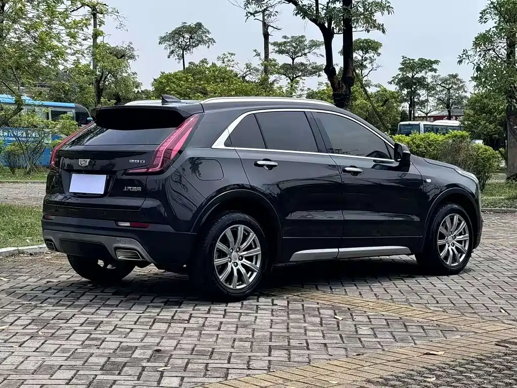 Cadillac XT4 — фото 5