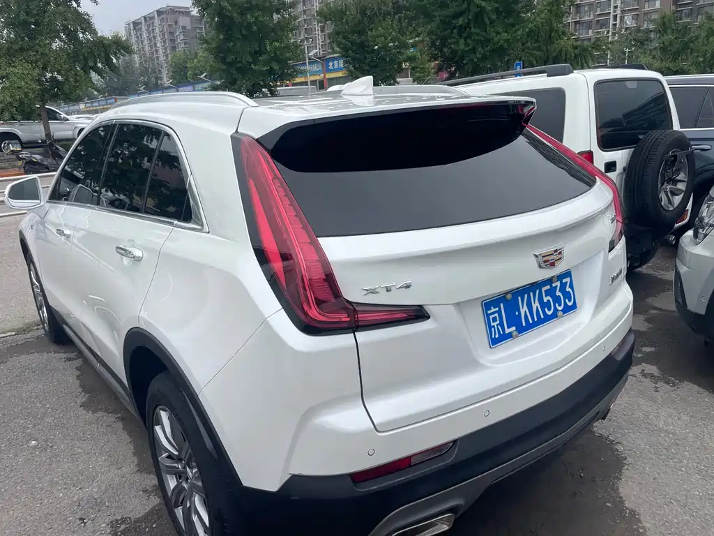 Cadillac XT4 — фото 6