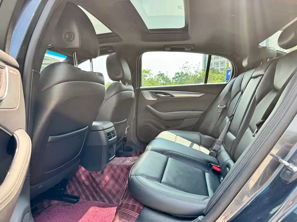 Cadillac CT5 — фото 5