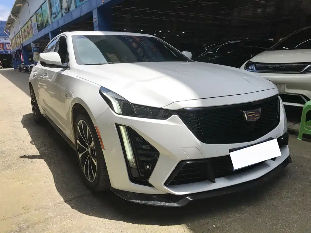 Cadillac CT5 — фото 3