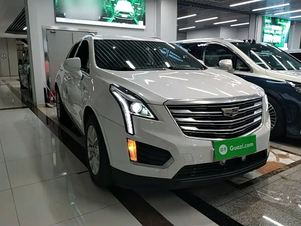 Cadillac XT5 — фото 4
