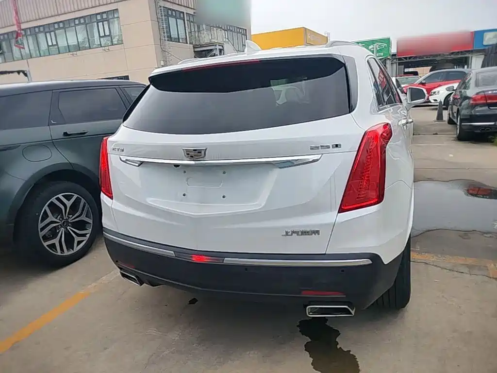 Cadillac XT5 — фото 6