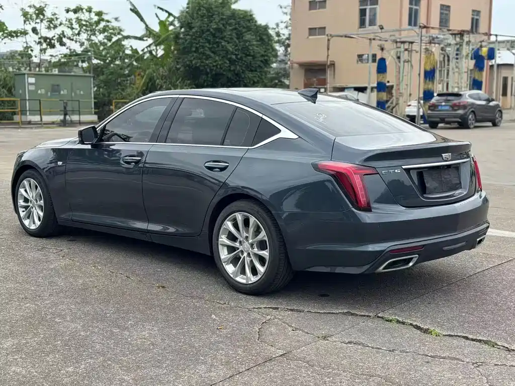 Cadillac CT5 — фото 9
