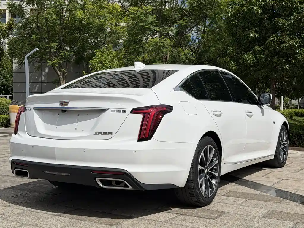 Cadillac CT5 — фото 4