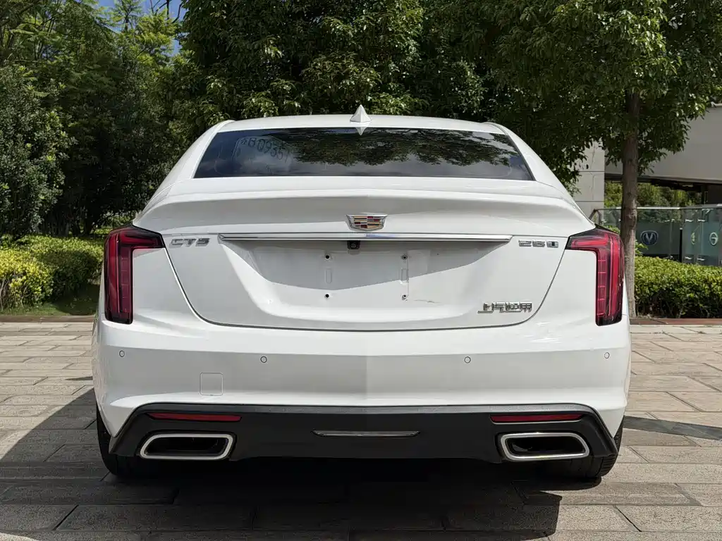 Cadillac CT5 — фото 5