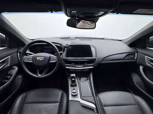 Cadillac CT5 — фото 3