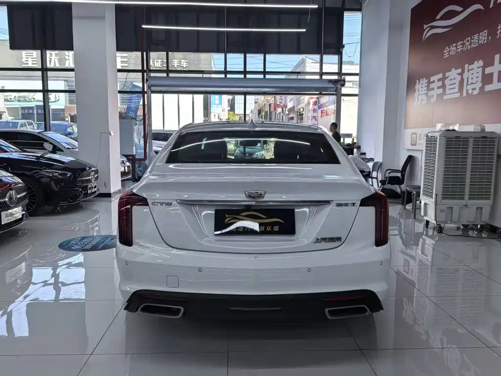 Cadillac CT5 — фото 14