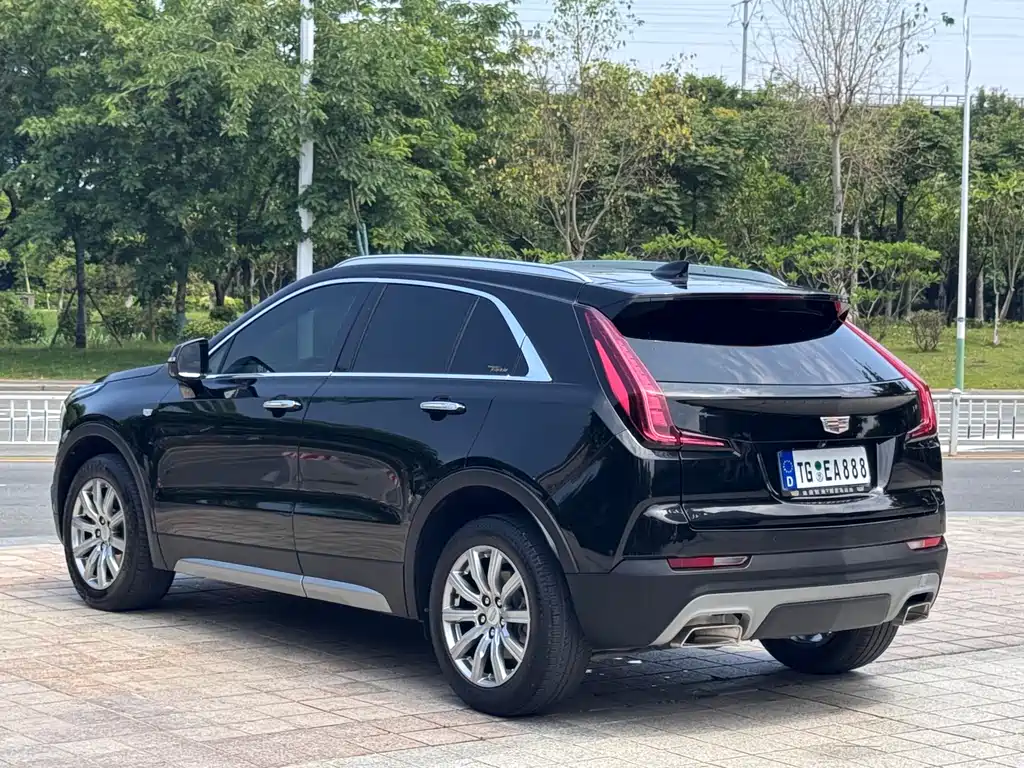 Cadillac XT4 — фото 4